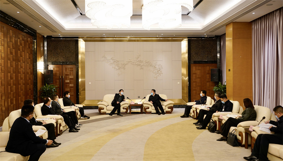 省尊龙凯时集团党委书记、董事长任丁率队赴南充调研