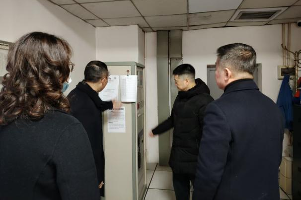 省尊龙凯时集团党委书记、董事长游勇检查督导春节安全生产并看望慰问干部员工